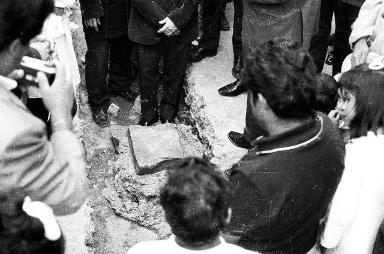 Cr Nica Gr Fica De La Colocaci N De La Primera Piedra Del Templo Actual